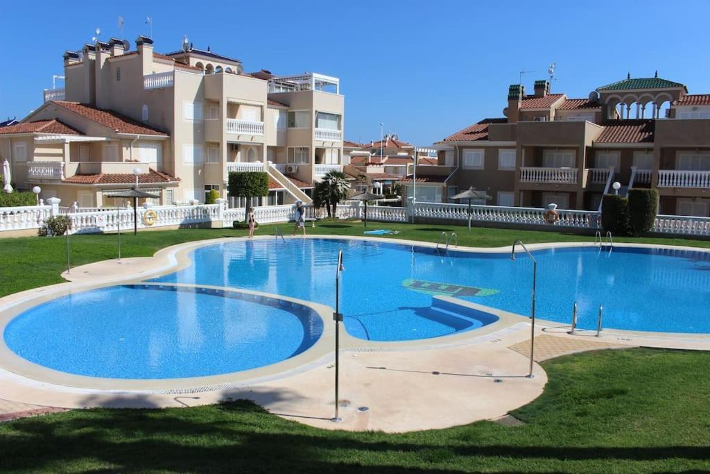Apartament Z Duzym Tarasem Na Pieknym Osiedlu Orihuela Exteriör bild