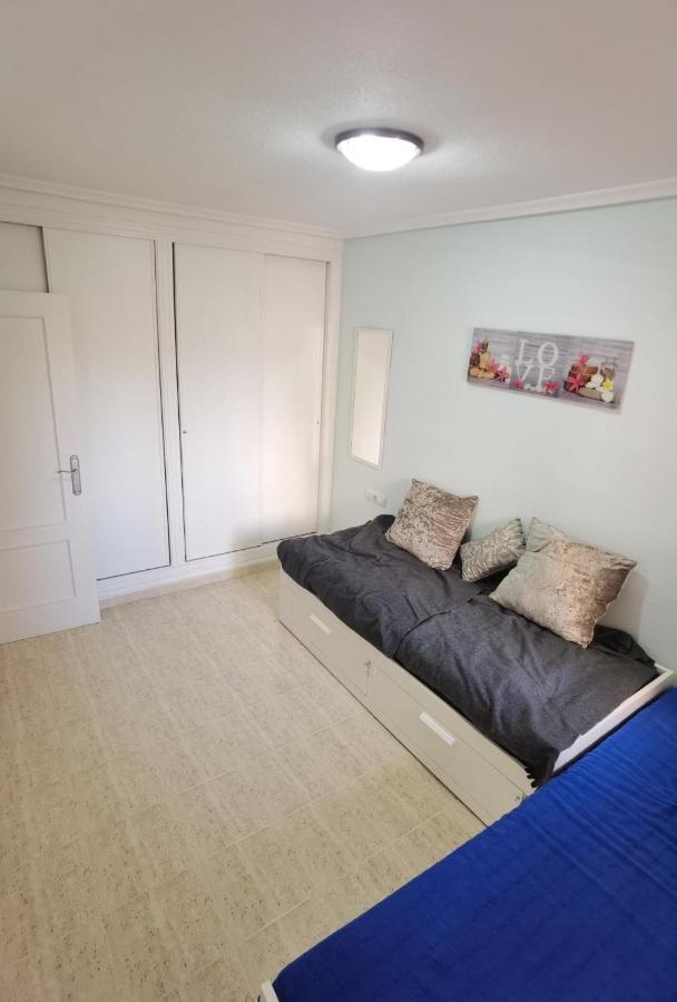Apartament Z Duzym Tarasem Na Pieknym Osiedlu Orihuela Exteriör bild