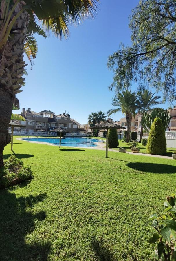 Apartament Z Duzym Tarasem Na Pieknym Osiedlu Orihuela Exteriör bild