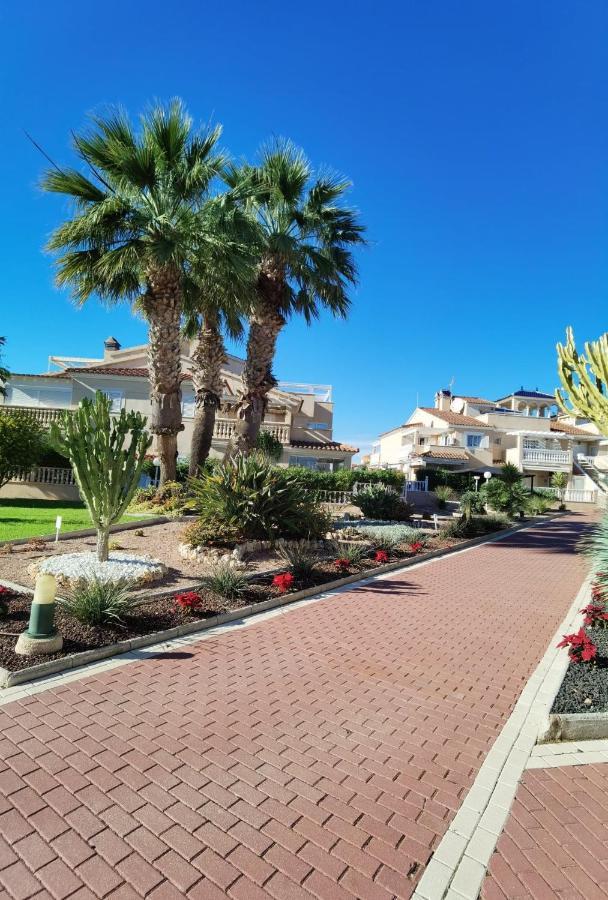 Apartament Z Duzym Tarasem Na Pieknym Osiedlu Orihuela Exteriör bild